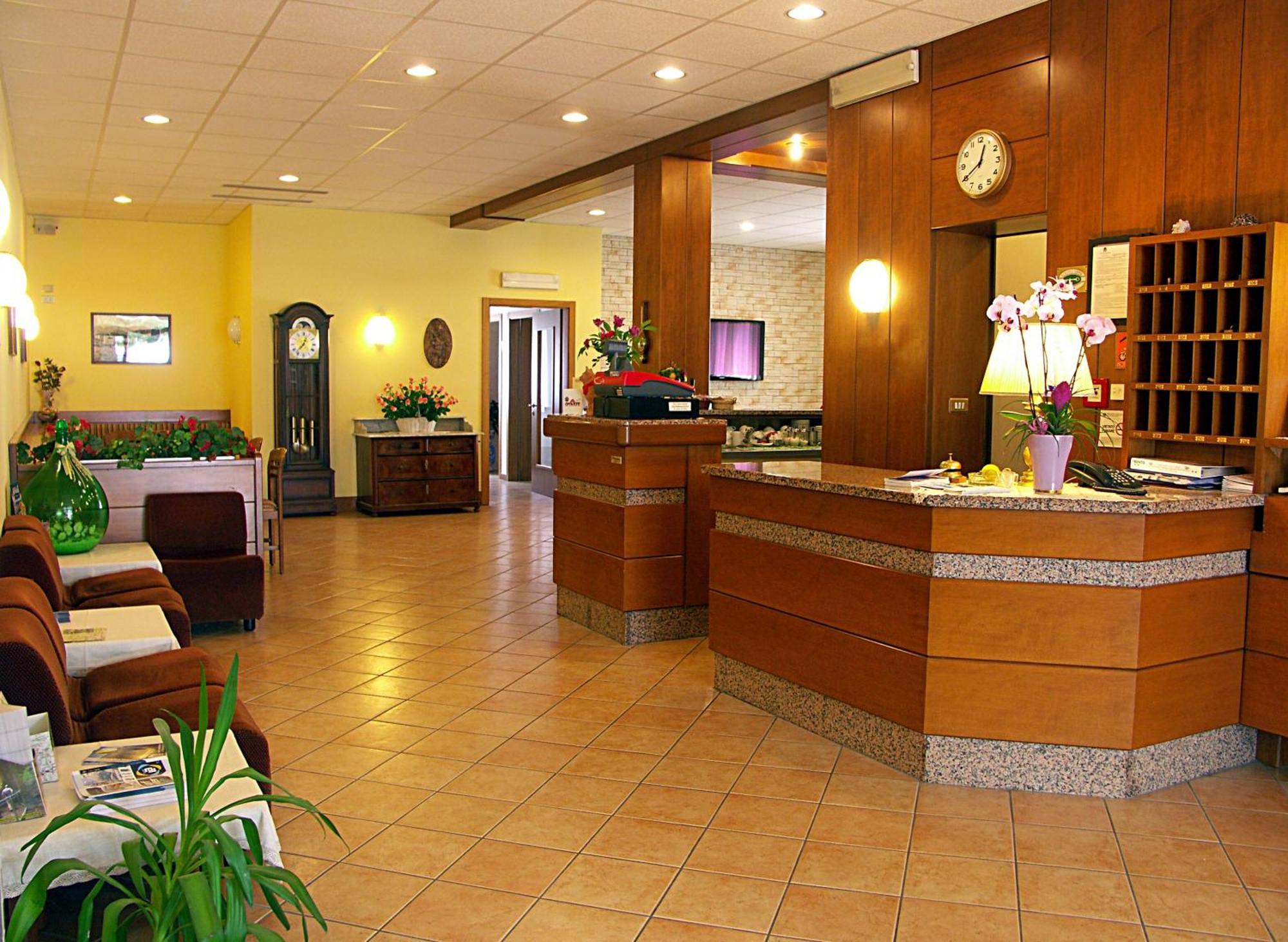 Hotel Villa Clara 토르볼레 외부 사진