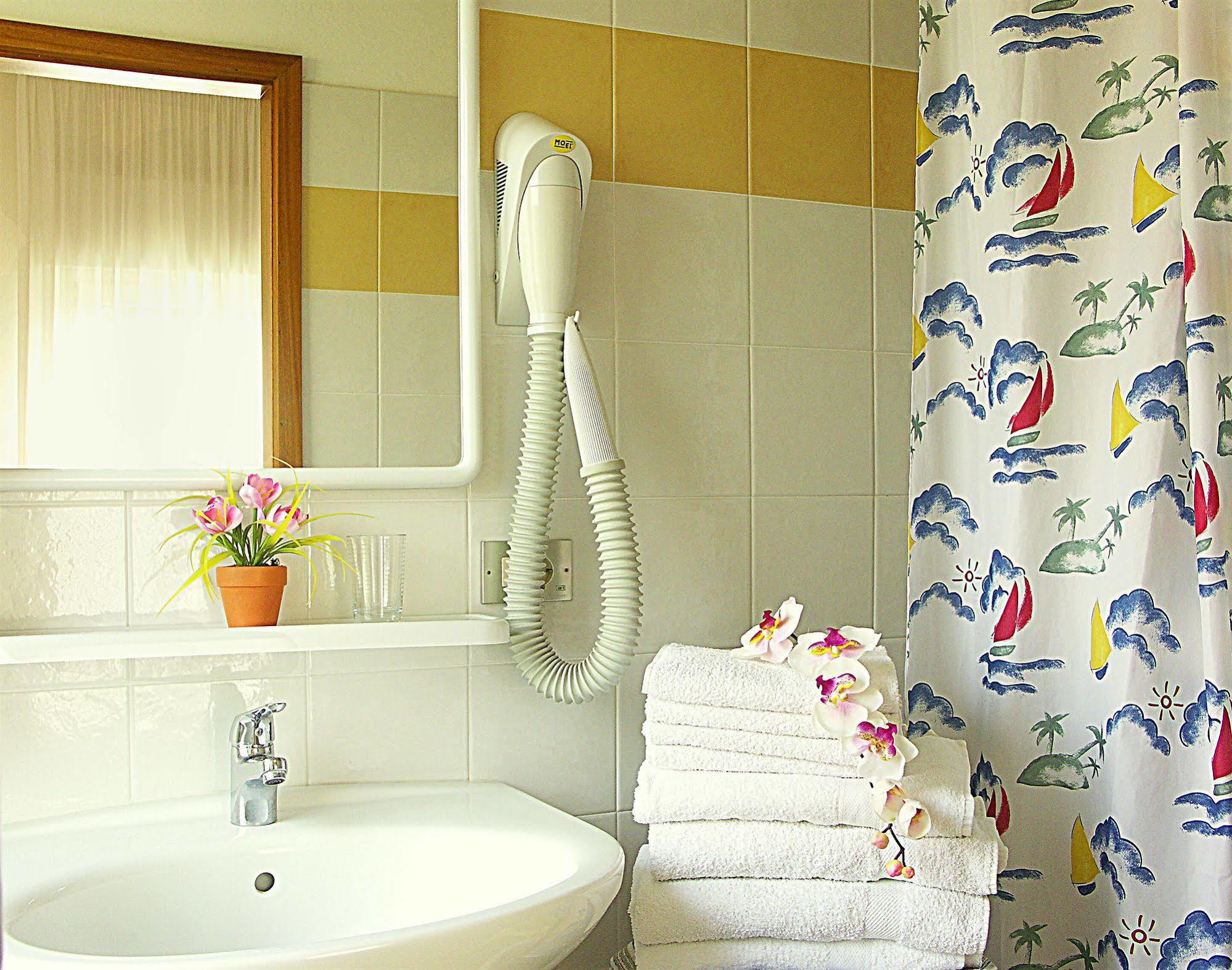 Hotel Villa Clara 토르볼레 외부 사진