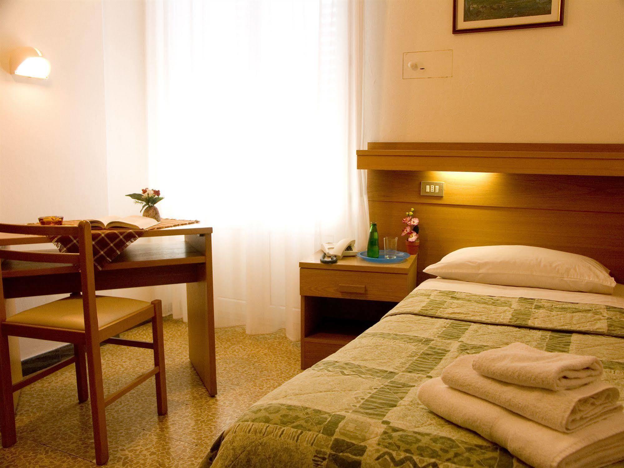 Hotel Villa Clara 토르볼레 외부 사진